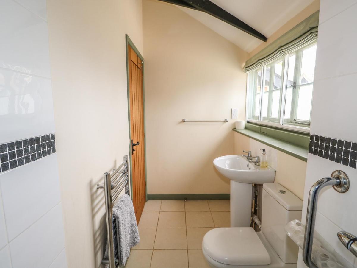 The Bull Pen Villa Eye  Екстериор снимка